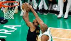 Cavaliersi 'razbili' Celticse, Mavericksi nanijeli prvi poraz Thunderu u doigravanju