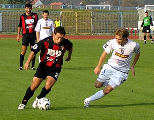 Novinić pred vratima, dvojac potpisao