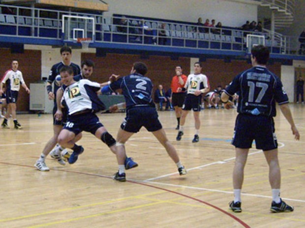 Hoće li igrati Knežević?