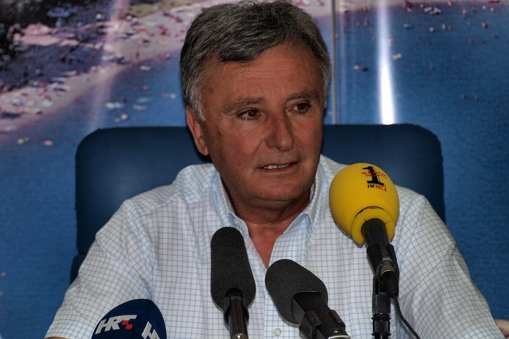 "Svi naši bi bili divan poklon"