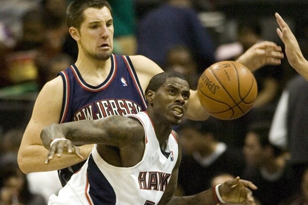 Poraz Hawksa, senzacija Morrowa