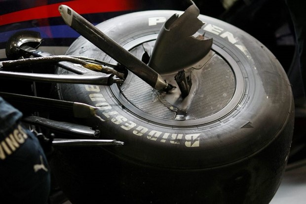 Vettel najbrži u čudnim kvalifikacijama