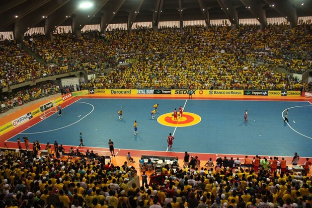 Mali nogomet za velike nogometaše