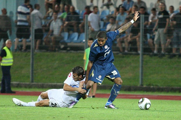 Hladan tuš u Novoj Gorici