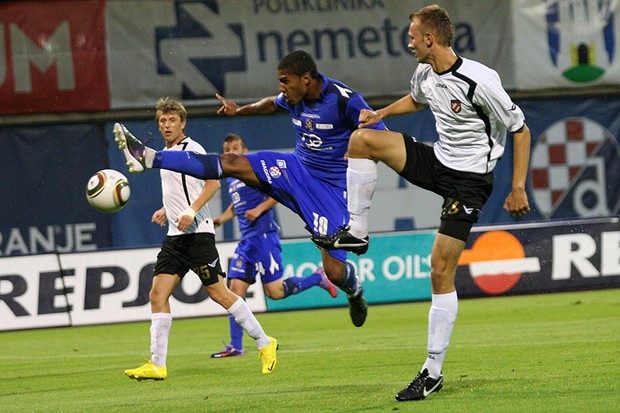 Potopljen Dragovoljac, ali i Dinamo