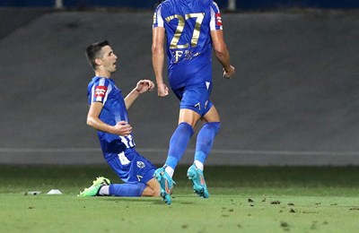 Lokomotiva bez finala Arena kupa, Velež slavio i borit će se za trofej s Vukovarom