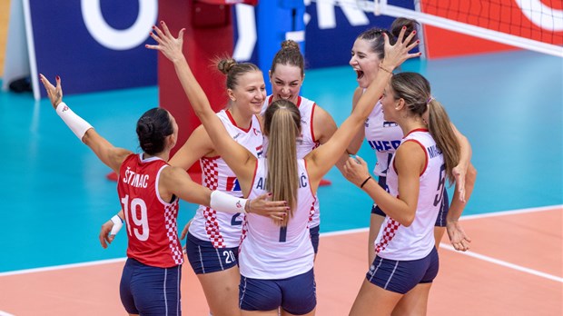 Hrvatske odbojkašice tijesno poražene u pet setova