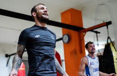 Povijesna noć za hrvatski boks: Filip Hrgović i Luka Plantić u istome danu boksaju za svjetske naslove