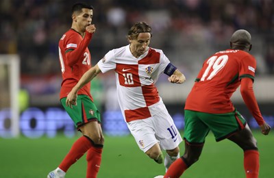 Povratak u europski nogomet, Joao Cancelo stiže u Barcelonu