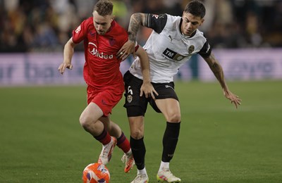 Tarrega autogolom donio prednost Sevilli, Duro u sudačkoj nadoknadi 'iščupao' bod Valenciji