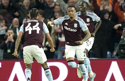 Aston Villa u sjajnoj formi dočekuje Manchester United kojem pobjeda donosi skok u poretku