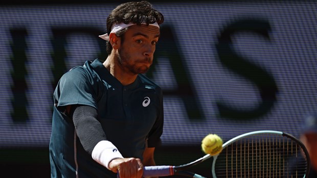 Bez iznenađenja kod tenisača, Rune se izvukao iz teške situacije