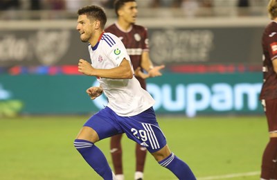 Karačićev menadžer potvrdio da bi desni bek mogao napustiti Hajduk u zimskom prijelaznom roku