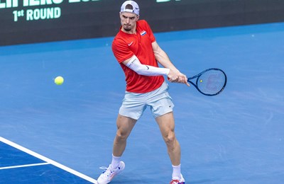 Dino Prižmić poražen u četiri seta na startu Next Gen Finalsa