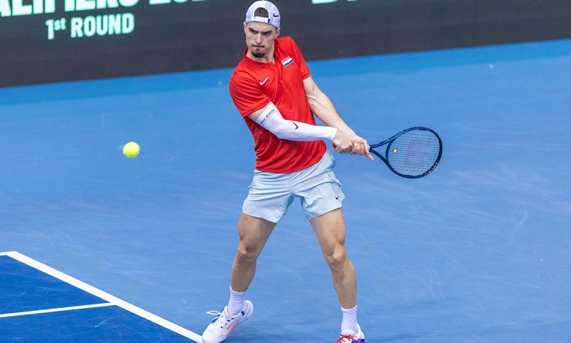 Dino Prižmić poražen u četiri seta na startu Next Gen Finalsa