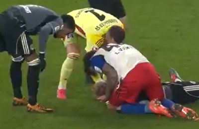 Težak sudar u Bundesligi, Vušković prvi pružio pomoć veznjaku Eintrachta