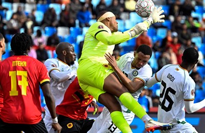 Angola povela, Zimbabve u finišu prvog poluvremena do boda