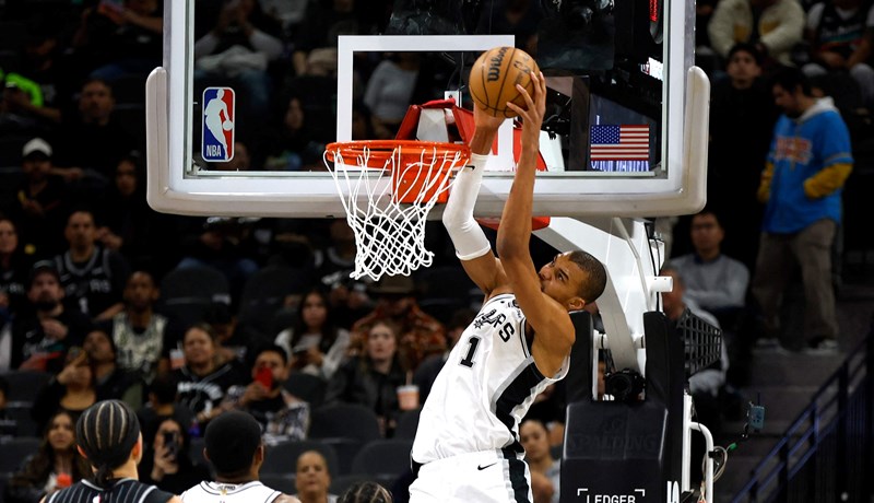 Pacersi pobijedili kod Knicksa, Wembanyama napunio koš oslabljenih Lakersa