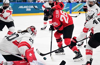 Očekivano finale u ženskom hokeju na ZOI: Kanada i SAD osmi uzastopni put za zlato