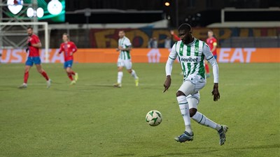 Ljevičarski disidenti koji su podijelili ciparske Grke, a sada ih predvode bivši asovi Manchester Uniteda i Cityja