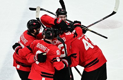 Klasik u finalu olimpijskog turnira u hokeju na ledu, Kanada i SAD borit će se za zlato