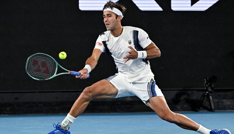 Argentinac Tomas Etcheverry u maratonskom danu stigao do svoje prve titule na ATP Touru