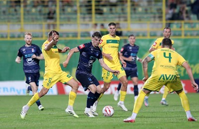 Kronologija: Omerović kaznio Kumarovu pogrešku i doveo Osijek do pobjede u Puli