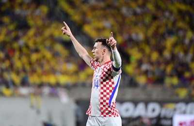 Hrvatska - Kolumbija 2:1: Provjera uspjela, Vatreni u šarenom sastavu do pobjede u Orlandu