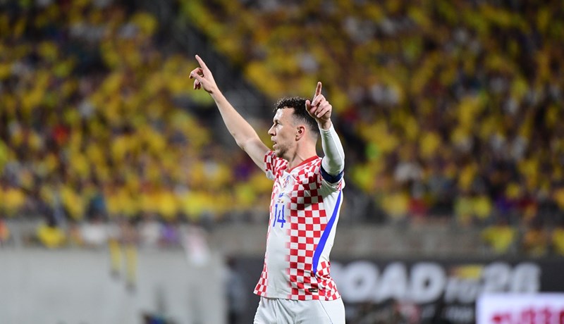 Hrvatska - Kolumbija 2:1: Provjera uspjela, Vatreni u šarenom sastavu do pobjede u Orlandu