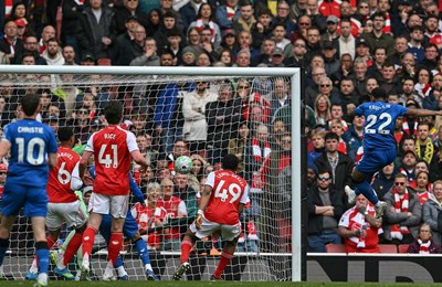 Šok na Emiratesu: Arsenal ponovno posrnuo, bježi li titula (opet) Gunnersima?