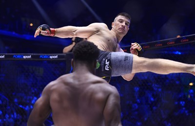 FNC 29: Matej Batinić i Ivan Sičaja upisali poraze i ostali bez pojasa prvaka