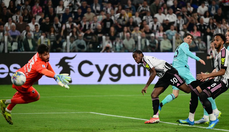 Moro odigrao pola sata u porazu Bologne, Juventus sve bliže Ligi prvaka