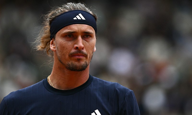 Zverev pobjedom protiv Menšika do finala, Arnaldi predao meč Cobolliju