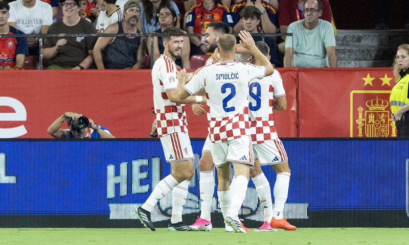 Novi problem za Hrvatsku uoči Španjolske: Vatreni zbog viroze napustio kamp