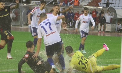 Hajduk - Dinamo 2:1: Ludnica na Poljudu, Hajduk preokrenuo i pobijedio u vaterpolskim uvjetima!!