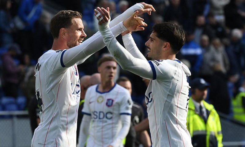 Neto s dva pogotka donio Chelseaju pobjedu, težak sudar zasjenio slavlje na Goodison Parku