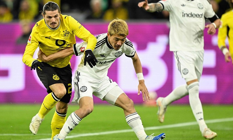 Kovačeva Borussia do pobjede u završnici, odlučio pogodak igrača s klupe