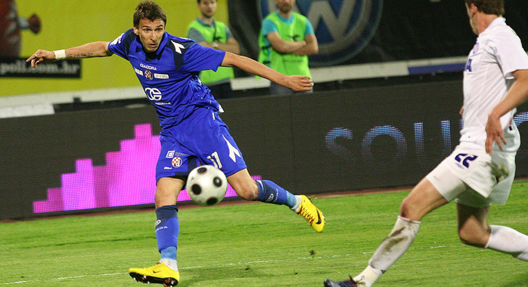 Dinamo je znao pogoditi s napadačima iz domaćeg prvenstva, ali bilo je tu i teških promašaja