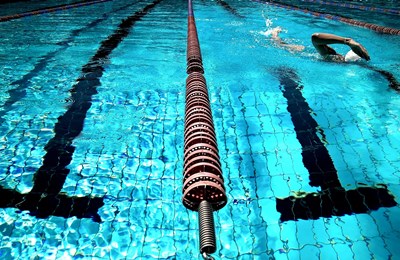 Hrvatska mješovita štafeta u finalu Europskog prvenstva, Vili Sivec u polufinalu na 100 leptir