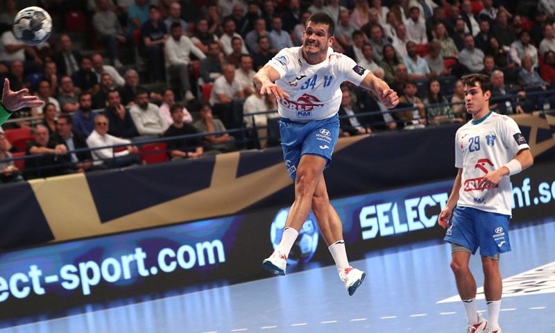 Kielce u raspucavanju sa sedam metara do trofeja pobjednika Superkupa