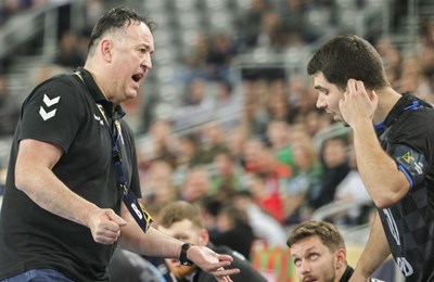 Slavku Goluži pozlilo usred utakmice, odvezla ga hitna, stanje je stabilno