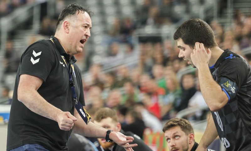 Slavku Goluži pozlilo usred utakmice, odvezla ga hitna, stanje je stabilno