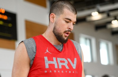 Novi double-double Zupca, ali i visok poraz Clippersa u Chicagu