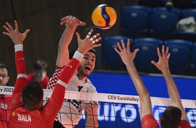 Hrvatski odbojkaši u predzadnjoj utakmici Zlatne Europske lige igraju protiv stopostotnih Grka