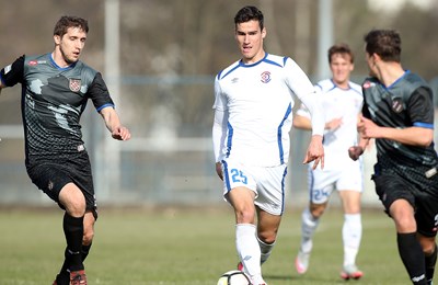 Prtajin ušao u nastavku i zabio dva gola, Džekin prvijenac za Schalke