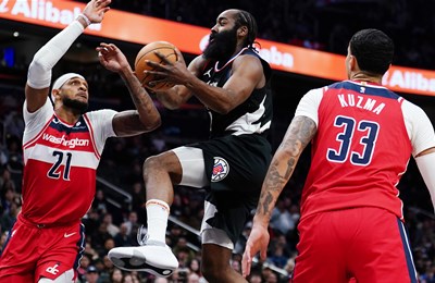 Svestrana utakmica Ivice Zupca ostala u sjeni čudesnog Jamesa Hardena