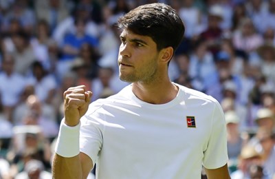 Trava bi davno prije bila Fritzova prilika, ali Alcaraz je danas značajan favorit