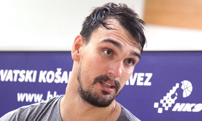 Efes prekinuo niz poraza u Euroligi, Šarić upisao double-double