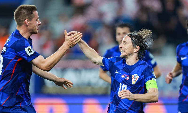 Vaterpolisti i rukometaši love europske medalje, Zrinka olimpijske, a vruće ljeto donosi pohod Vatrenih