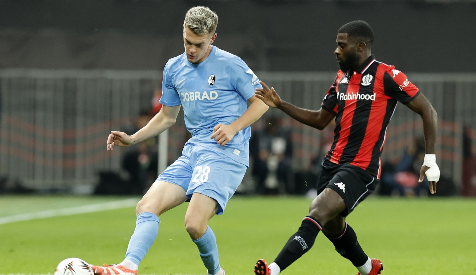 Katastrofa u Nici se nastavlja, igrači odbijaju igrati nakon što su ih navijači fizički napali